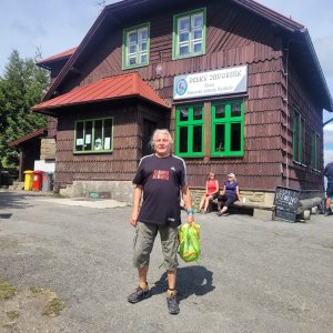 Jaroslav Hrabuška on the summit of Velký Javorník (18.8.2025 12:01)