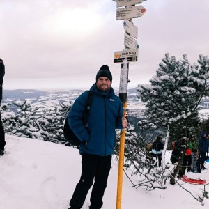Tomáš Mucha na vrcholu Velký Javorník (3.1.2026 11:10)