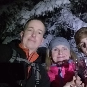 I+L Rajnochovi na vrcholu Velký Javorník (1.1.2019 0:01)