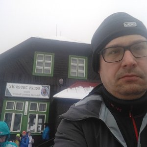 Ivo Poledník na vrcholu Velký Javorník (28.2.2021 10:28)