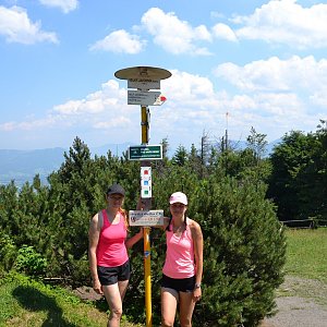Zuza na vrcholu Velký Javorník (8.7.2021 11:55)