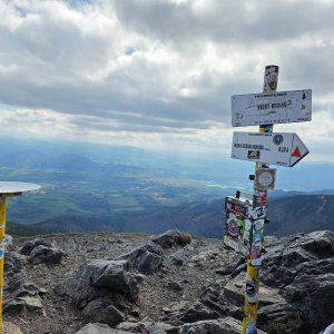 Vladimír Kučera na vrcholu Veľký Kriváň (20.4.2025 13:33)