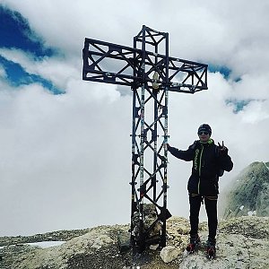 Martin Malý na vrcholu Marmolada (7.7.2018 0:00)